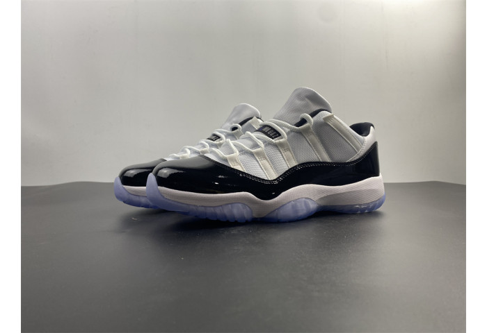 Jordan 11 Retro Low Concord 528895-153