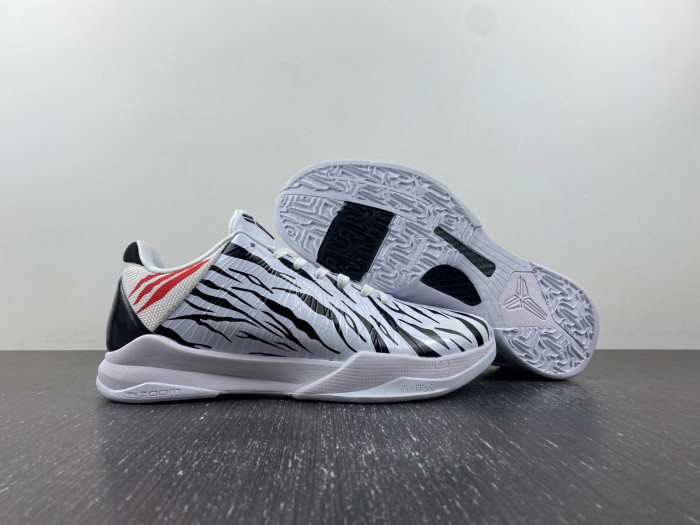 NIKE KOBE v 5 protro DB4796-004