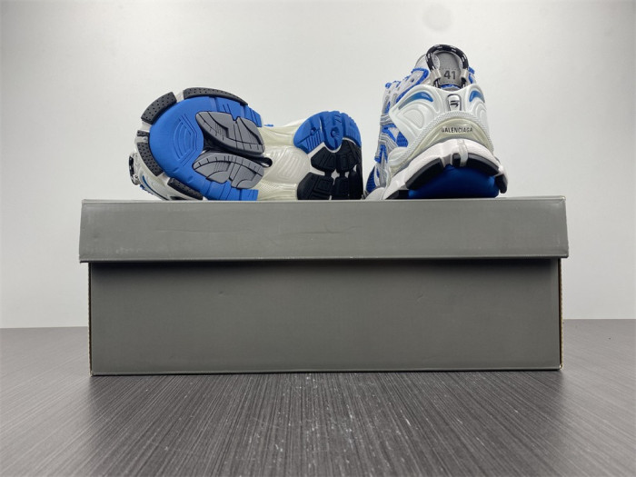 Ba*len*cia*ga runner sneaker