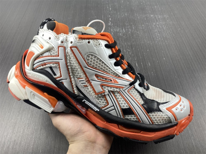 Ba*len*cia*ga 7.0 677403-w3rb7-9051