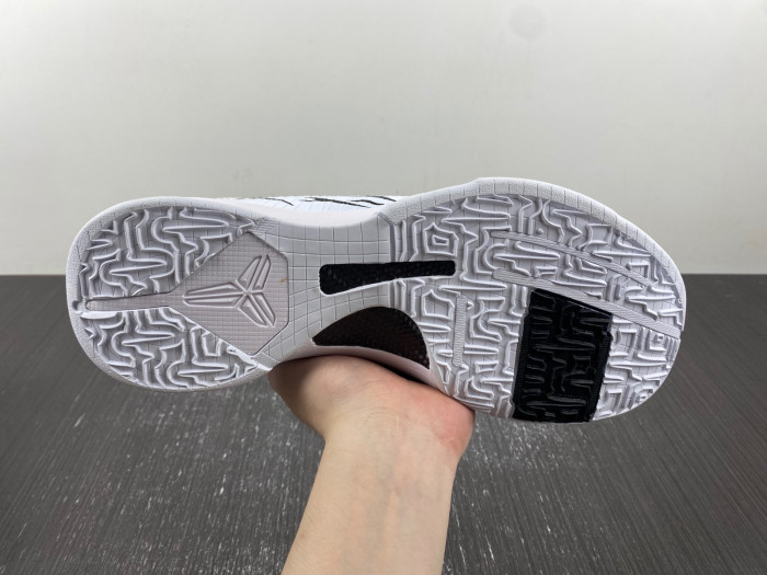 NIKE KOBE v 5 protro DB4796-004