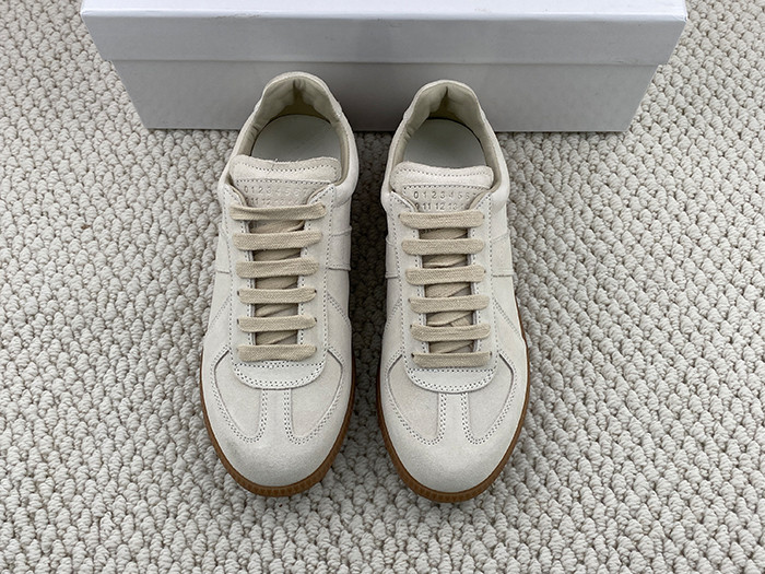 ma*s*n Ma*i*la calfskin sneakers