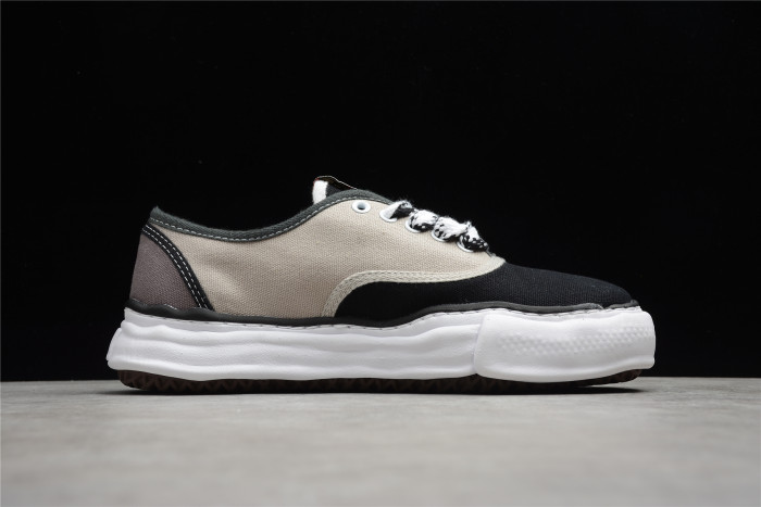 MIHARA YASUHIRO Black WHITE AO2FW707